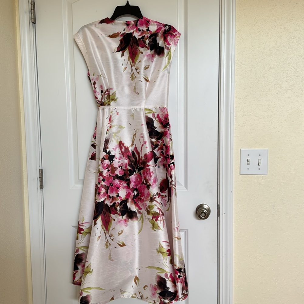 Donna Karan White Floral Wrap Midi Dress with Pink Accents - Picture 14 of 14